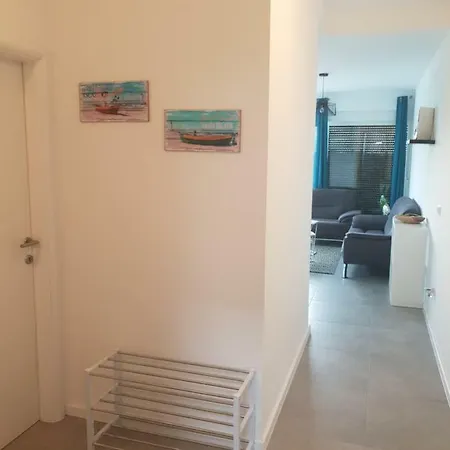 Apartman Black&white